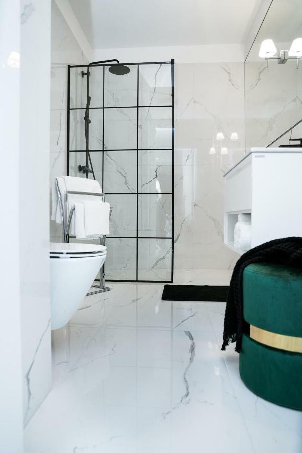 Apartament Marcelin Gold Wes Quality Suite Poznań Extérieur photo